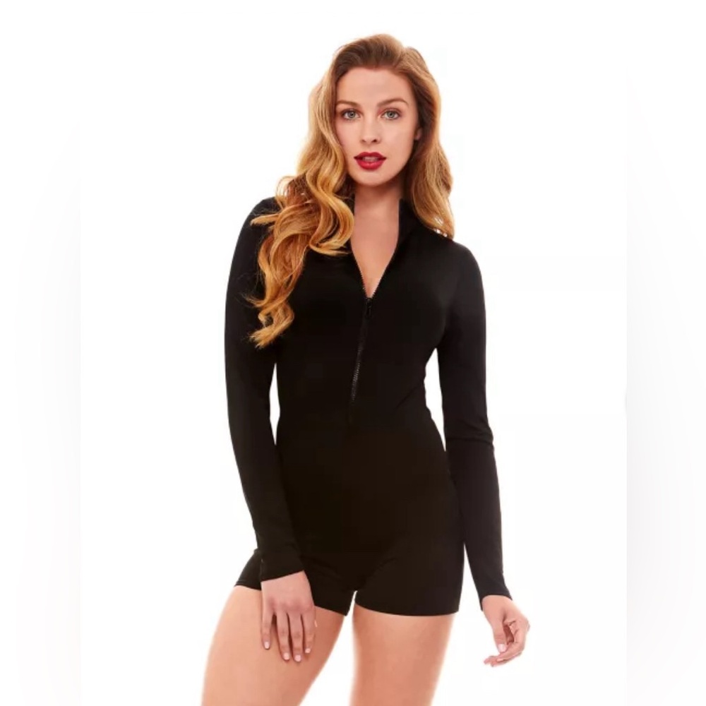 Spirit Halloween Costume Zip up Romper Size M